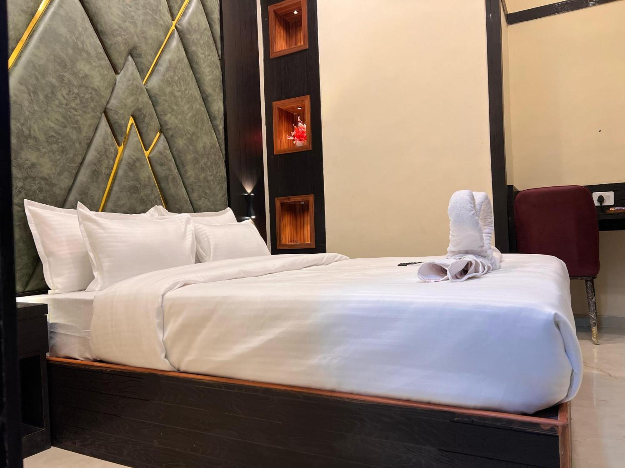 Hotel Sky Suite-Sahar Cargo And Intl Airport, Mumbai